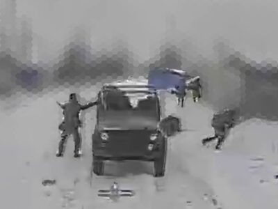 Феєрверки для окупантів — десантники відправили росіянам «подарунки» з вибуховим ефектом  