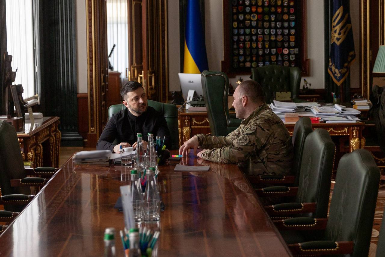 Президент доручив Василю Малюку зосередитися на розвитку асиметричних операцій