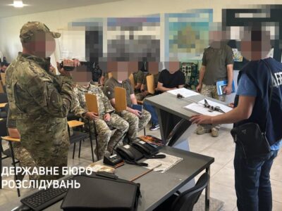 На Івано-Франківщині судитимуть військових, які організували схему розкрадання пального  