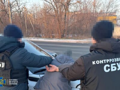 Підпали за завданням фсб — у Кропивницькому та Чернівцях затримали диверсантів  