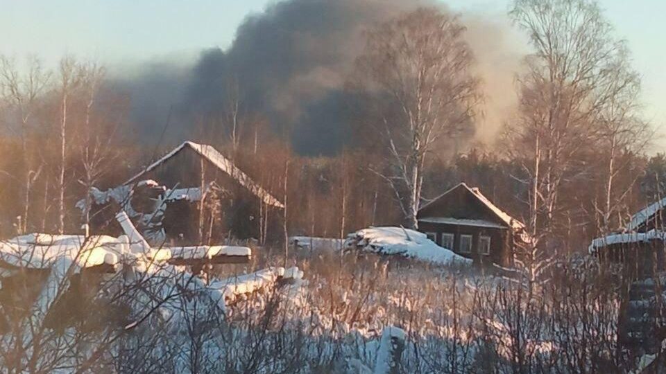 Гучно та з вогником — атаковані  ракетно-артилерійський арсенал та нафтобаза на території країни-агресора  