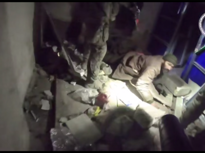 Сходили в АТБ за обмінним фондом — у Куп’янську в зруйнованому супермаркеті полонили росіян  