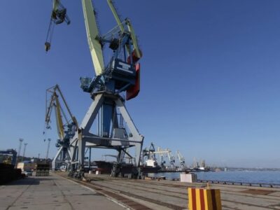 СЗР: Маріуполь перетворюють на трофей, порт — на схему обходу санкцій, а людей — на зайвих  