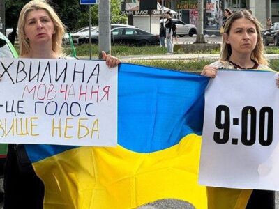 «Час, коли країна завмирає. 9:00»: хвилина пам’яті потрібна «і мертвим, і живим, і ненародженим»  