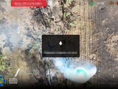 Використовували хімічну зброю під час штурму Вовчанська: СБУ заочно повідомила про підозру комбригу рф  