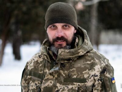 «Я підняв свій мисливський дробовик, швидко прицілився і вистрілив»: історія Олексія, який врятував побратимів  