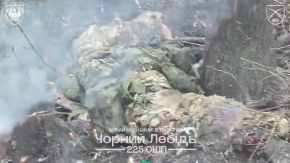 Був російським штурмовиком — став бенгальським вогнем: окупант яскраво не пережив зустрічі з дроном  