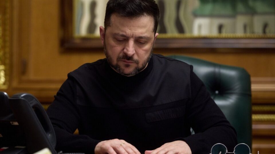 Президенти України та США провели телефонну розмову: деталі переговорів  