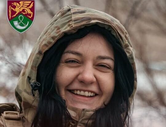 Військова, жінка у військовій формі