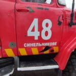 Пошкоджена машина рятувальників