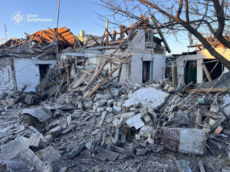 Зруйнований російським обстрілом житловий будинок