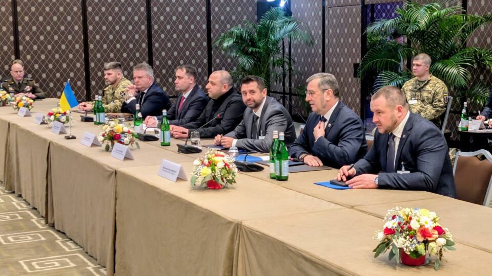 Тристоронні переговори України, США та росії розпочалися в Швейцарії  