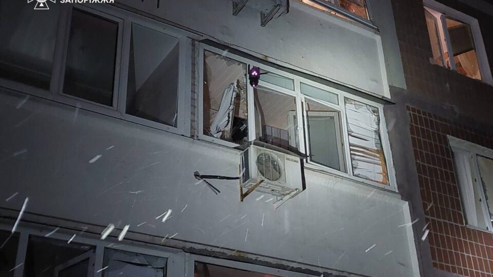 Окупанти вдарили дронами по Запоріжжю: загинула жінка, семеро людей поранені  