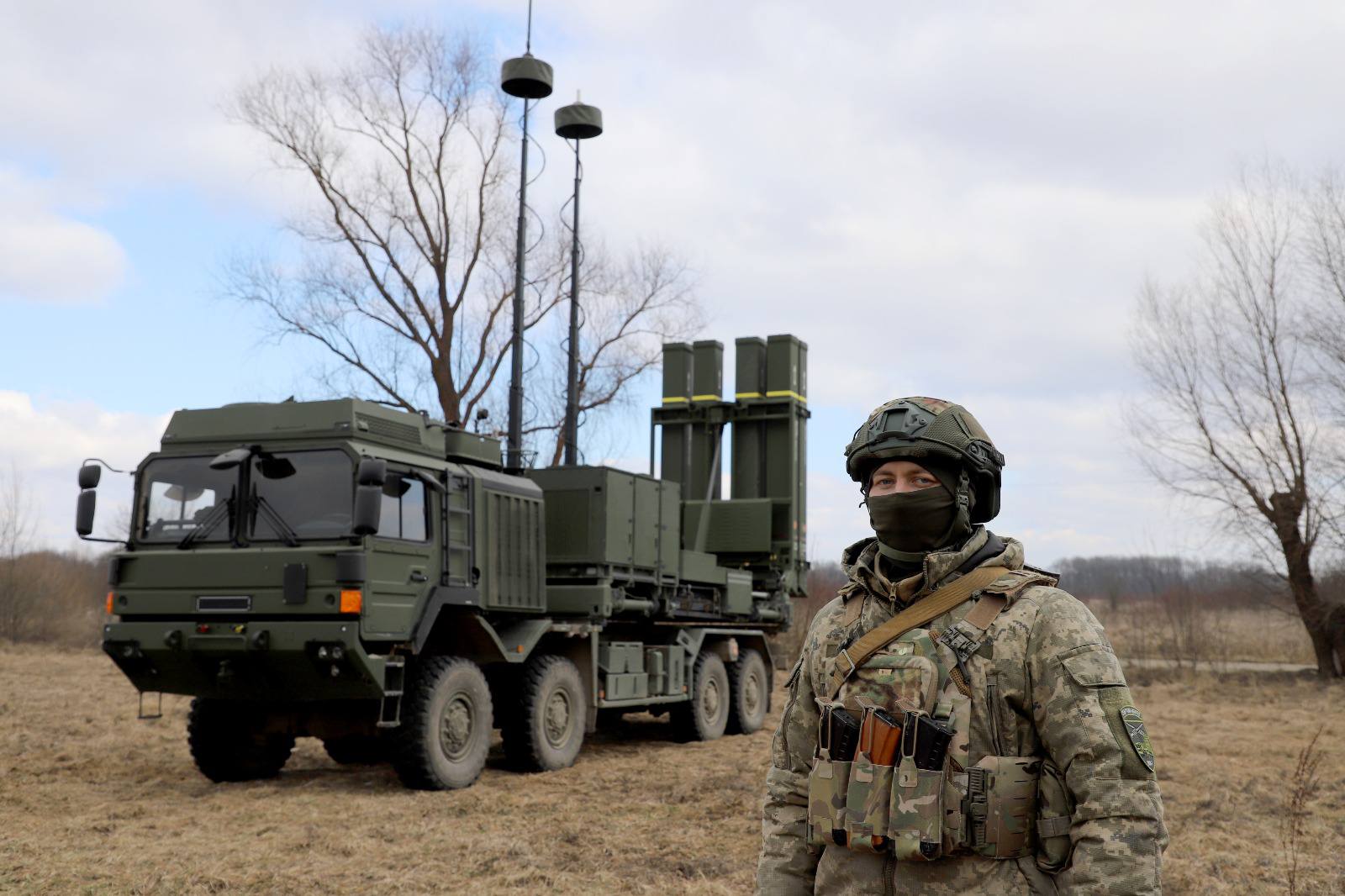 Росіяни атакували Україну ракетою Іскандер-М та 112 ударними БПЛА