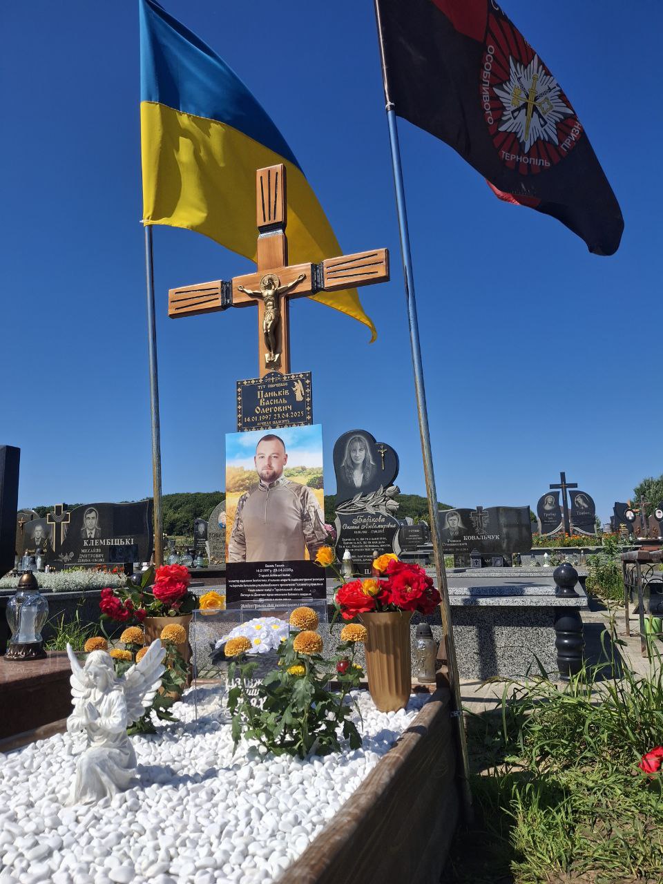 Могила Василя Паньківа