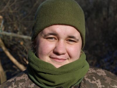 «Немає часу чекати, що хтось врятує країну за нас»: «Доця» приєдналася до ЗСУ через рекрутинг  