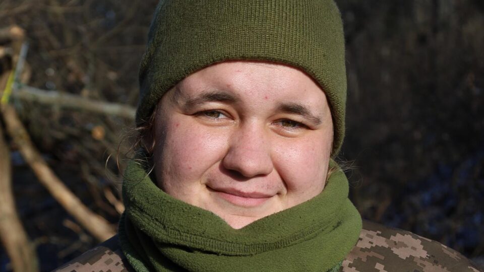 «Немає часу чекати, що хтось врятує країну за нас»: «Доця» приєдналася до ЗСУ через рекрутинг  