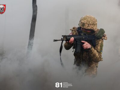 «Здебільшого це свіжі бійці, які нещодавно підписали контракти»: на Слов’янському напрямку росіяни штурмують новачками  