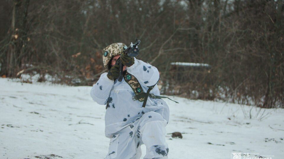 «Серед “двохсотих” важко вирахувати одного, який імітує»: на Покровському напрямку росіяни прикидаються мертвими  