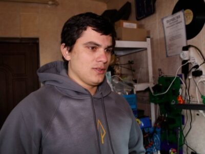 Починав службу кінологом, а тепер працює з дронами: історія бійця «Антитанка»  