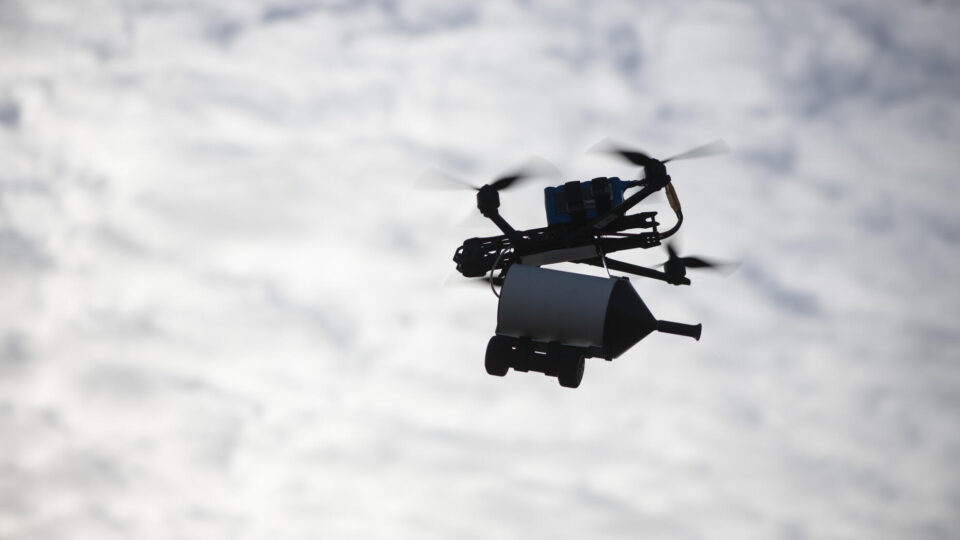 Запальний тандем: дронарі у взаємодії з артилерією знищили штурмову групу окупантів  