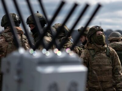 Дрони, РЕБ і системи ППО: що передбачає програма Drone Deal  