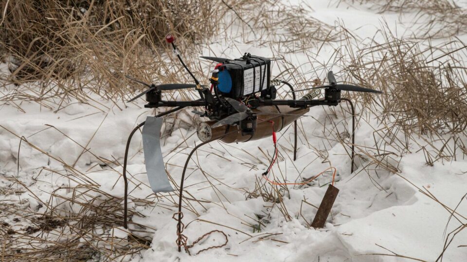 Apachi знищили окупантів «подарунками»з неба на на Лиманському напрямку  