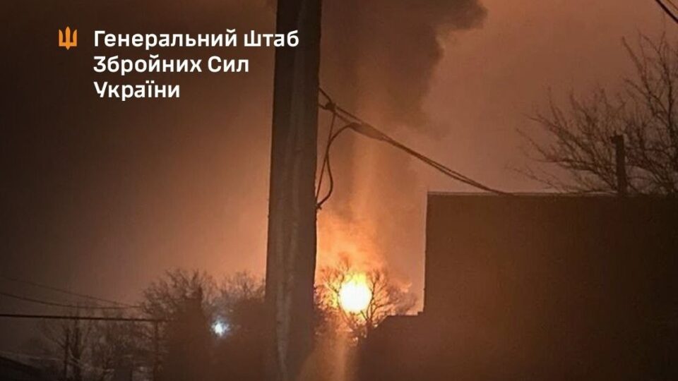 Уражено Ільський НПЗ, логістичні об’єкти та вузол зв’язку окупантів — Генштаб ЗСУ  