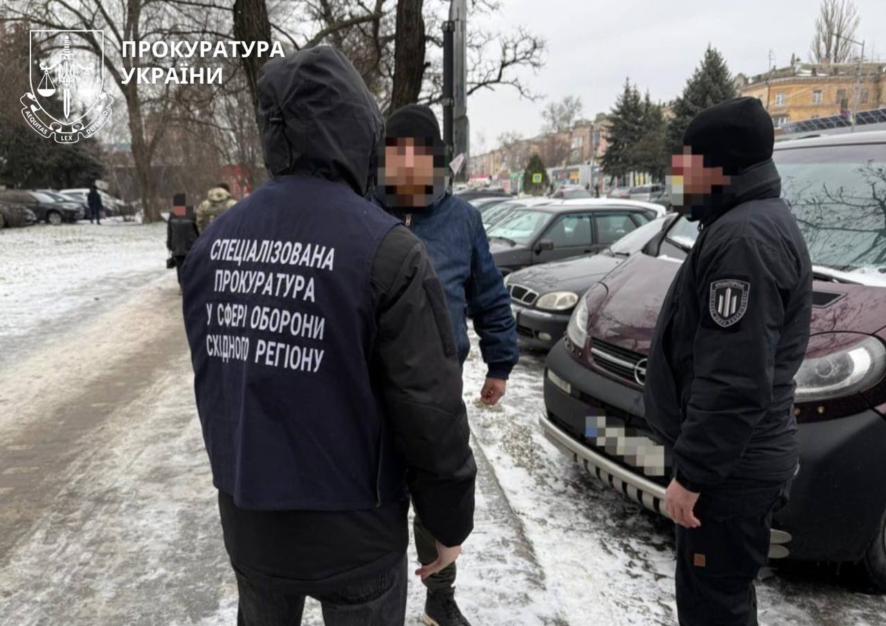 Незаконно зняв з розшуку 15 людей — повідомлено про підозру військовослужбовцю