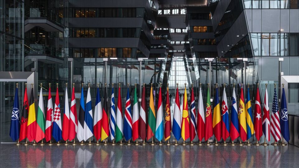 Далекобійна артилерія і ППО: підсумки двосторонніх зустрічей на «Рамштайні»  