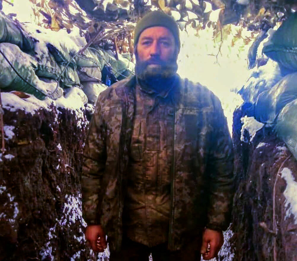 Воїн у окопі