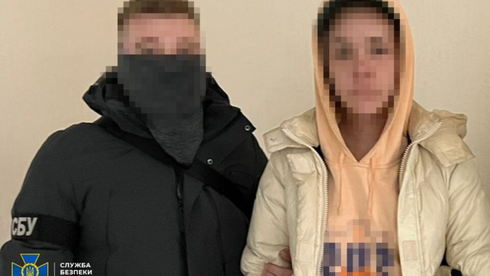 Затримано двох українців, які погодилися зареєструвати Starlink для окупантів: їм загрожує довічне ув’язнення  