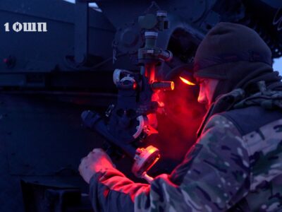 Флаговтиками росіяни конкурують між собою: також це елемент психологічного тиску на українців  