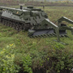 Опанувати німецького «Зубра»: як в українському війську готують фахівців для інженерної машини Wisent