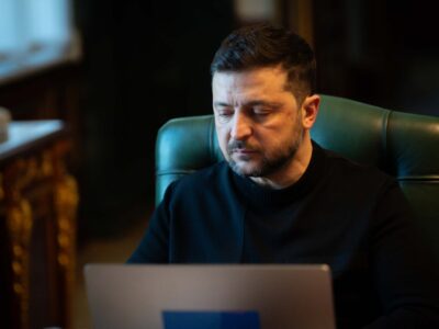 Володимир Зеленський обговорив з Урсулою фон дер Ляєн енергетичну підтримку, санкції проти РФ і дипломатичну роботу  