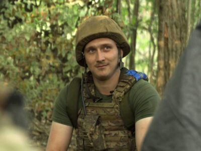 «Тільки розібрав автомат, як під’їхав „Урал“ з росіянами»: офіцер Нацгвардії «Одеса» повернувся у стрій попри важке поранення  