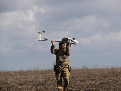 Міноборони запускає перший центр для впровадження ШІ у війні  