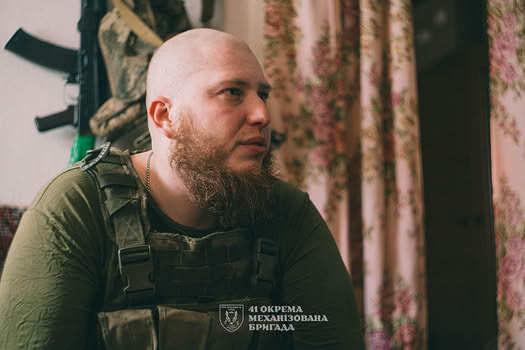 Машина летіла, наче на ралі «Париж — Дакар»: бойовий медик «Ганнібал» розповів про врятованого пораненого  