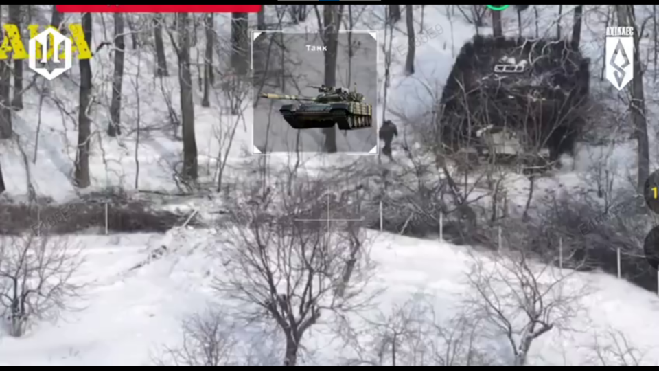 Броня не рятує: наші пілоти уразили російські танки та панцерники  