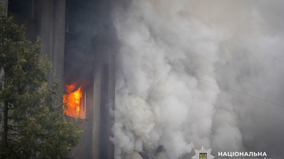 Четверо поранених внаслідок ворожих обстрілів на Сумщині  