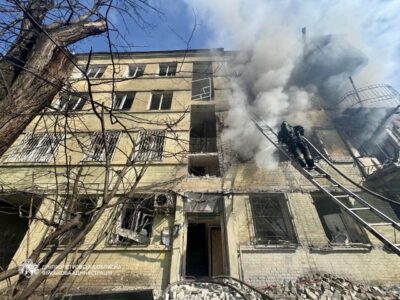 Пʼятеро людей зазнали поранень через атаку росіян на Дніпро  