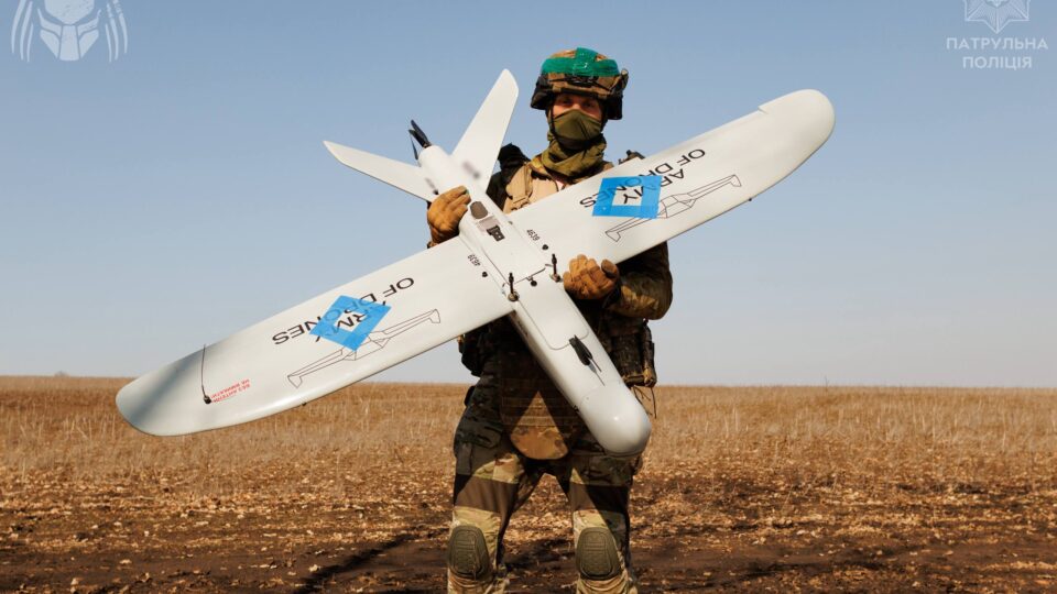 Збити «Лелеку» ворог намагався 10 разів: екіпаж врятував «птаха» завдяки системі виявлення загроз  