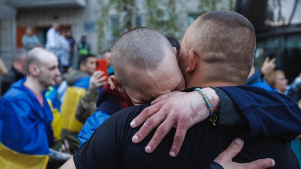 У Міноборони розповіли про комплексну підтримку для захисників, які повернулися з полону  