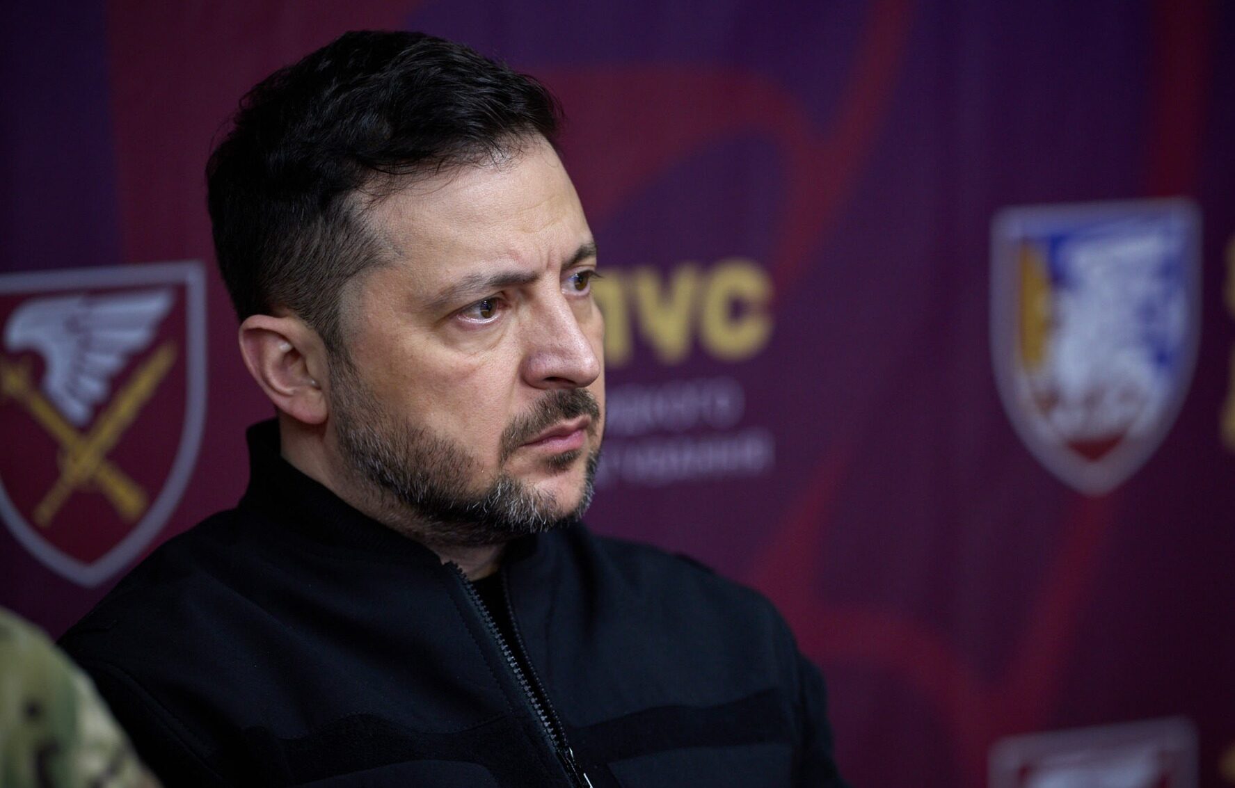 Володимир Зеленський заявив Емманюелю Макрону про відчутні успіхи Сил оборони за минулу зиму