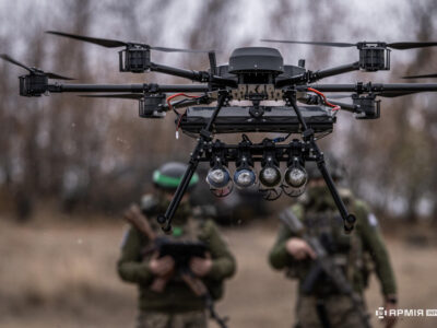 Важкі бомбери на фронті: як нічні мисливці нищать ворожу бронетехніку та логістику  