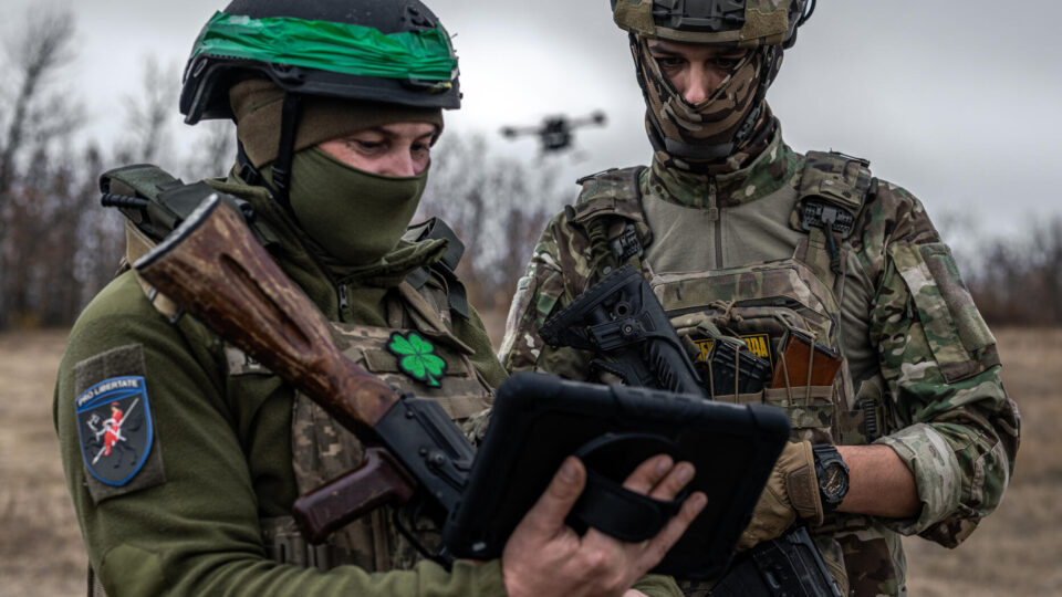 Громадяни з вищою освітою мають можливість отримати первинне офіцерське звання  