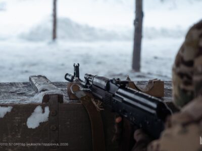 «Першим ешелоном йде слабко підготовлена піхота, другим — „спецура“»: на Вовчанському напрямку ворог атакує хвилями  