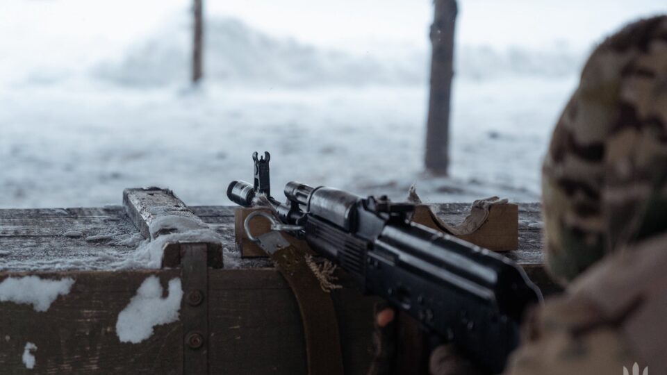 «Першим ешелоном йде слабко підготовлена піхота, другим — „спецура“»: на Вовчанському напрямку ворог атакує хвилями  