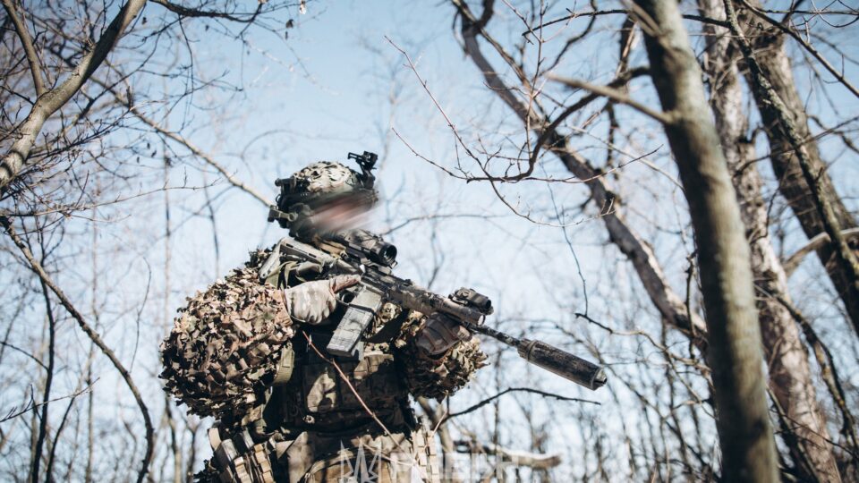 «Приємніше, коли вмирає гарно екіпірований „ванька“ з Ростова»: на Покровському напрямку в бій пішли «мажори»  