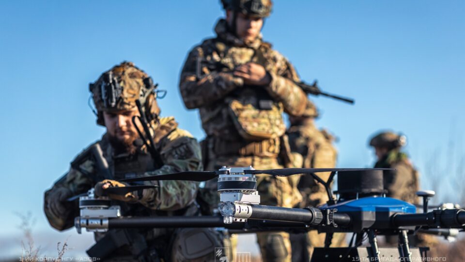 «Противник масштабує свої засоби такого типу»: на Куп’янському напрямку побільшало ворожих дронів-бомберів та НРК  